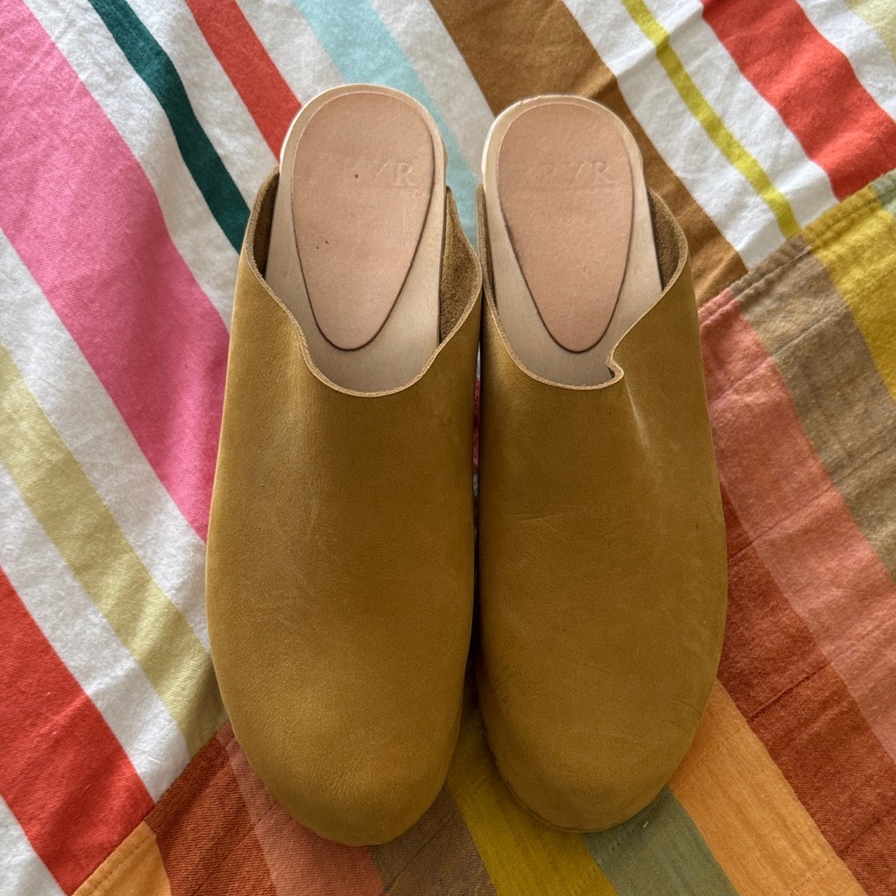 Bryr clementine clog fennel size 9
